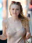 Dakota Fanning Nude & Sexy (34 Photos and Hot Videos) #TheFa